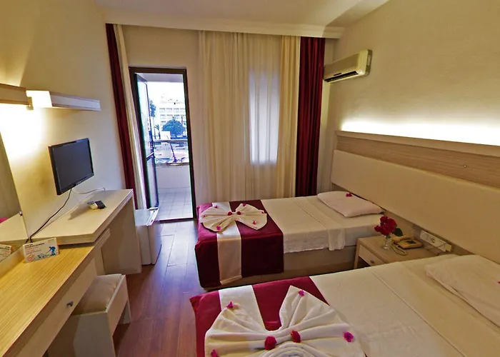 Portofino فندق إتْشميلير